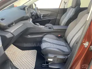 Peugeot 3008 2018 Brown