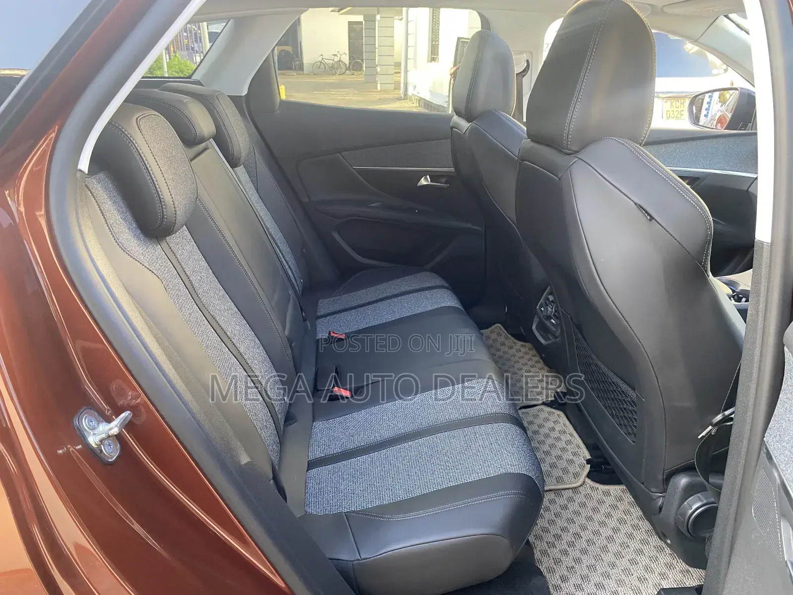 Peugeot 3008 2018 Brown