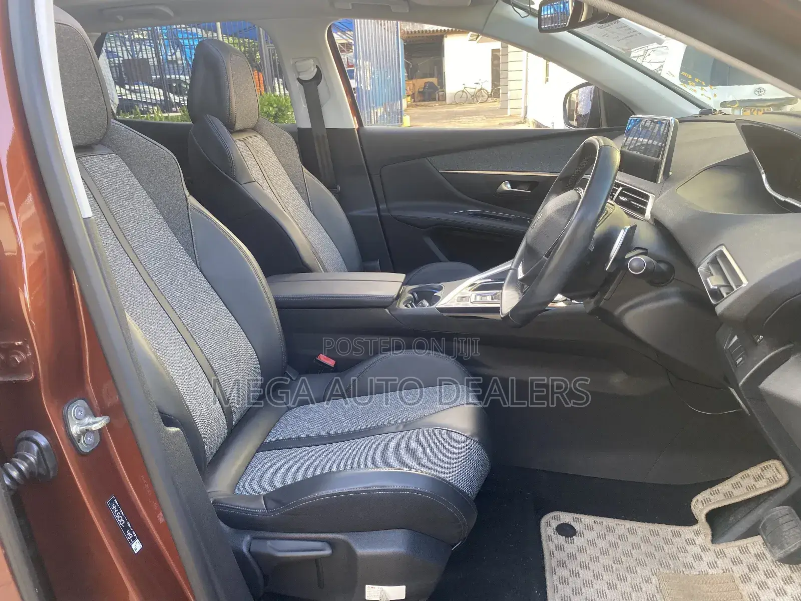Peugeot 3008 2018 Brown