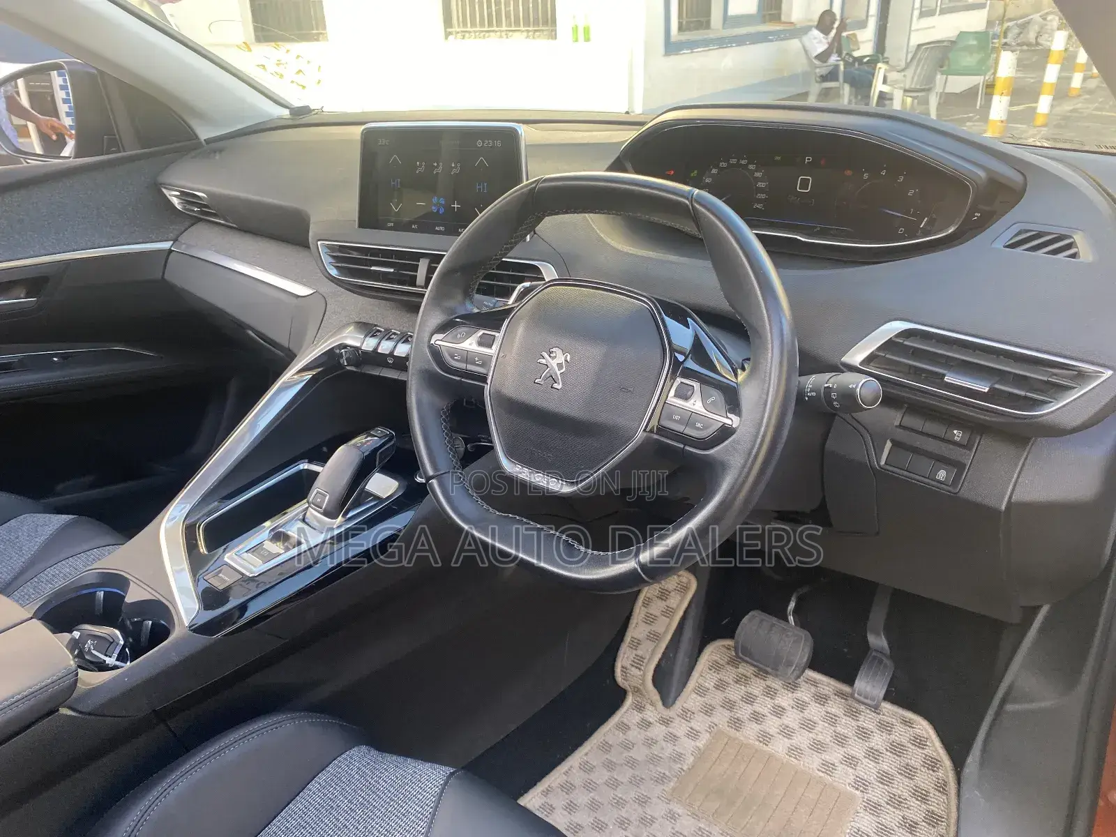 Peugeot 3008 2018 Brown