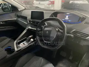 Peugeot 3008 2018 Green