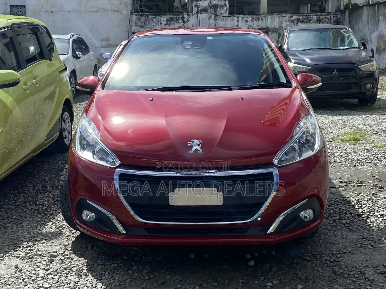 Peugeot 208 2018 Red
