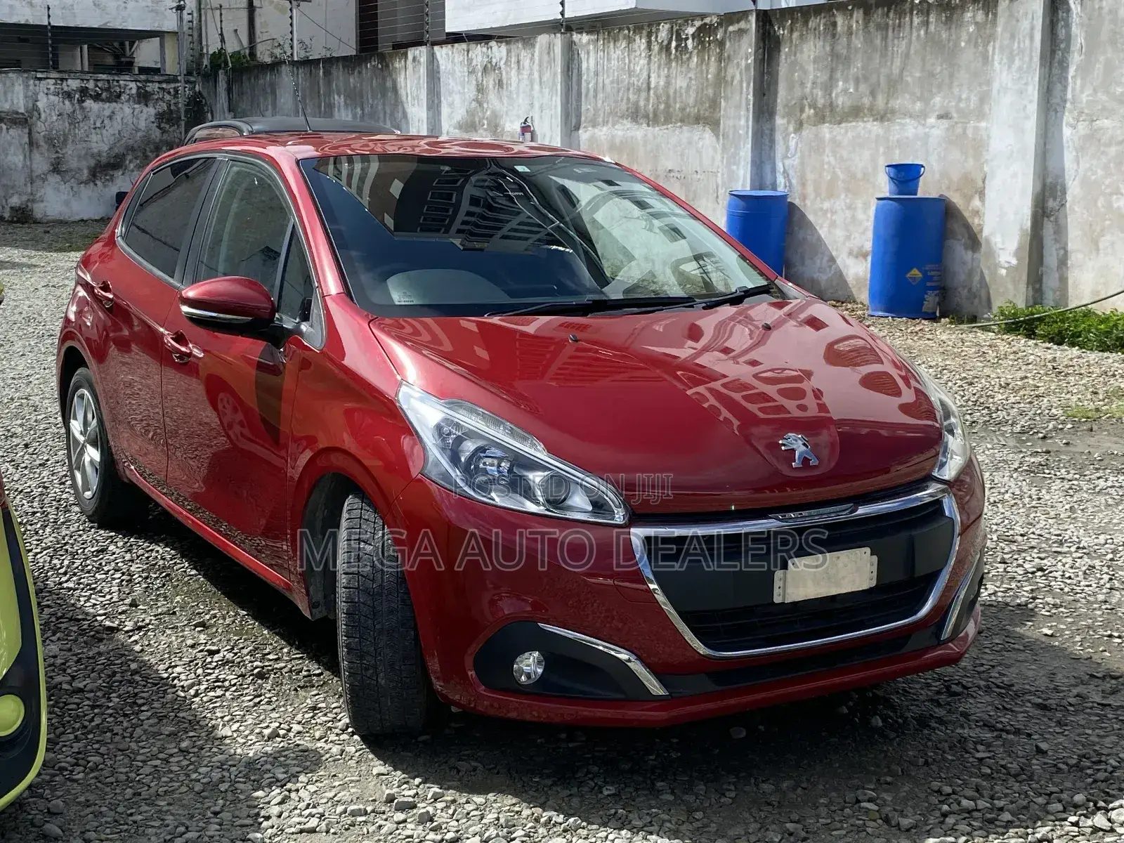 Peugeot 208 2018 Red