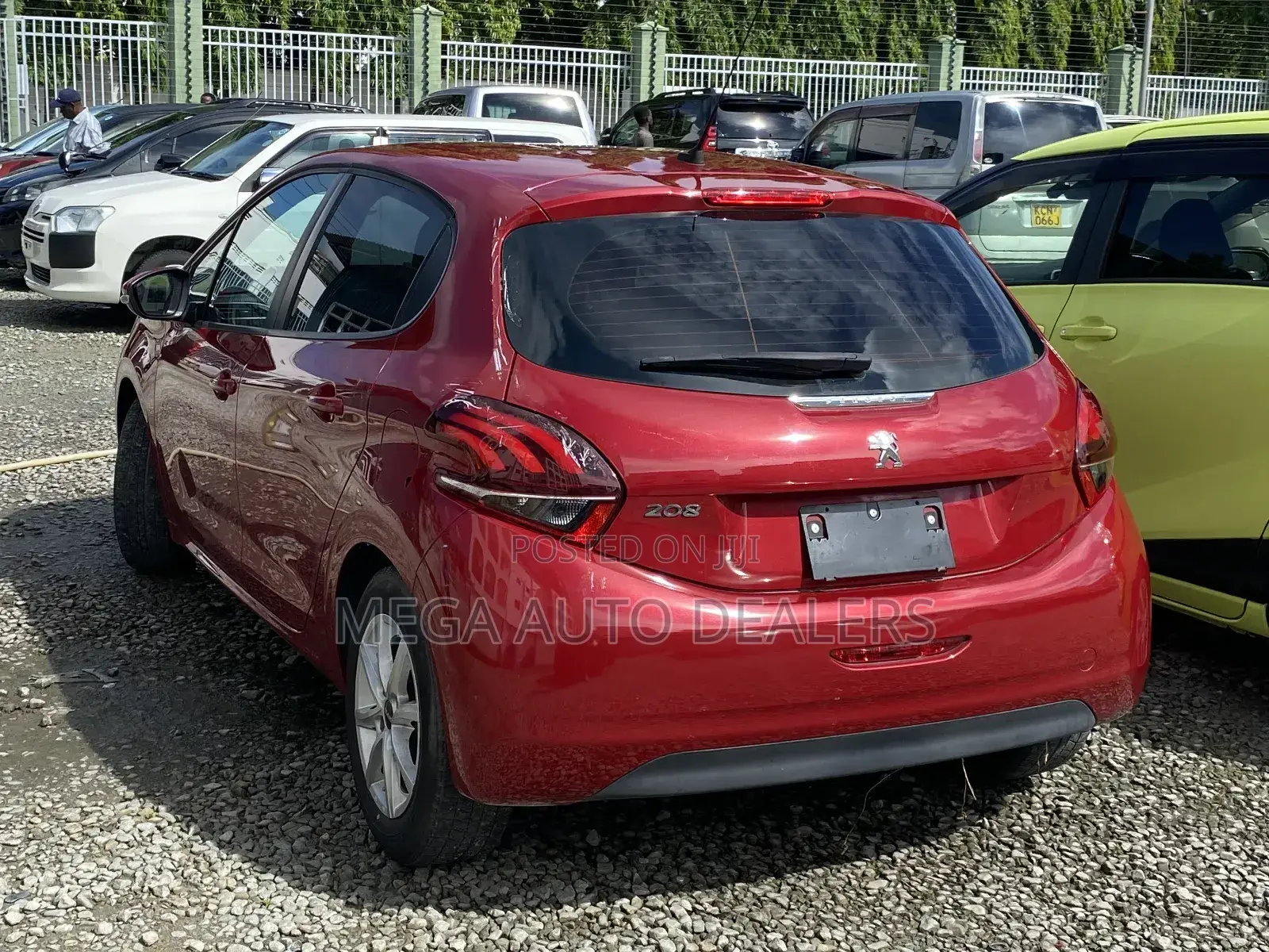 Peugeot 208 2018 Red