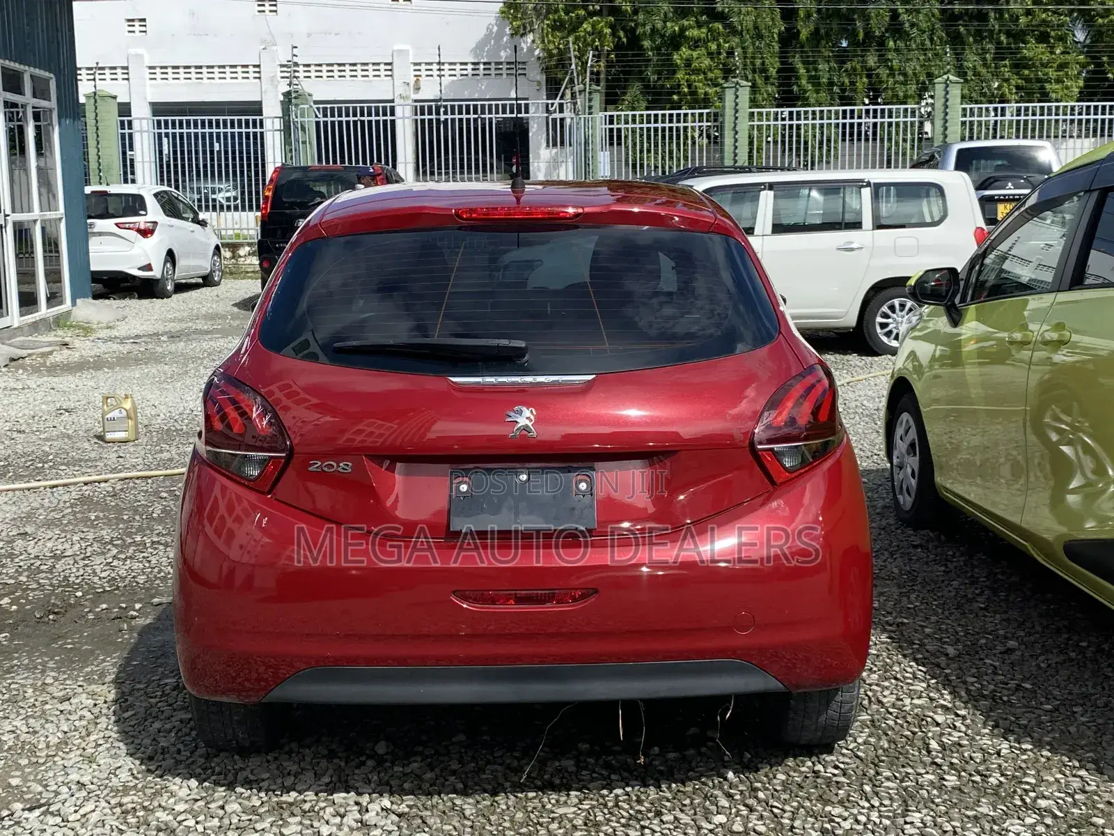 Peugeot 208 2018 Red
