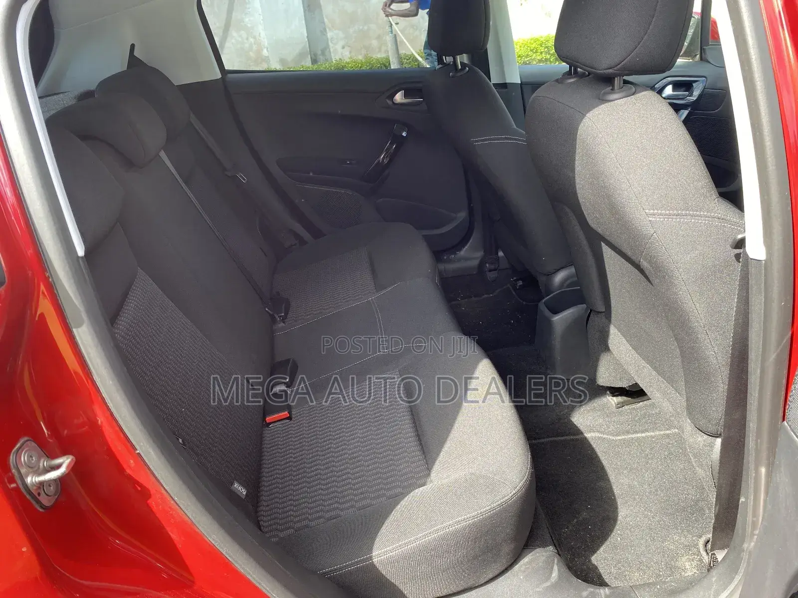 Peugeot 208 2018 Red