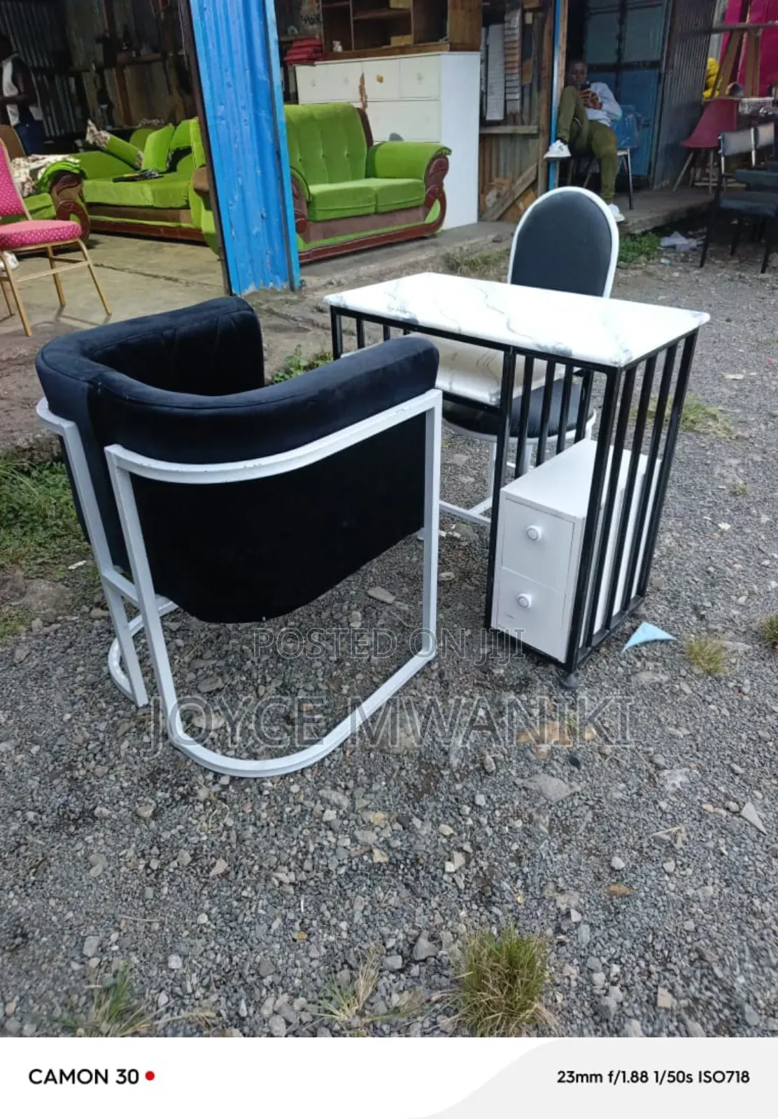 2 Manicure Seats, White and Black, ,