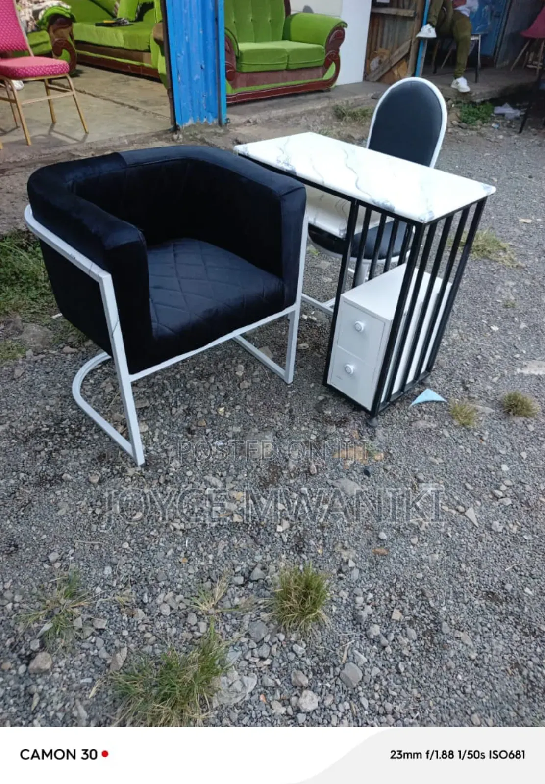 2 Manicure Seats, White and Black, ,