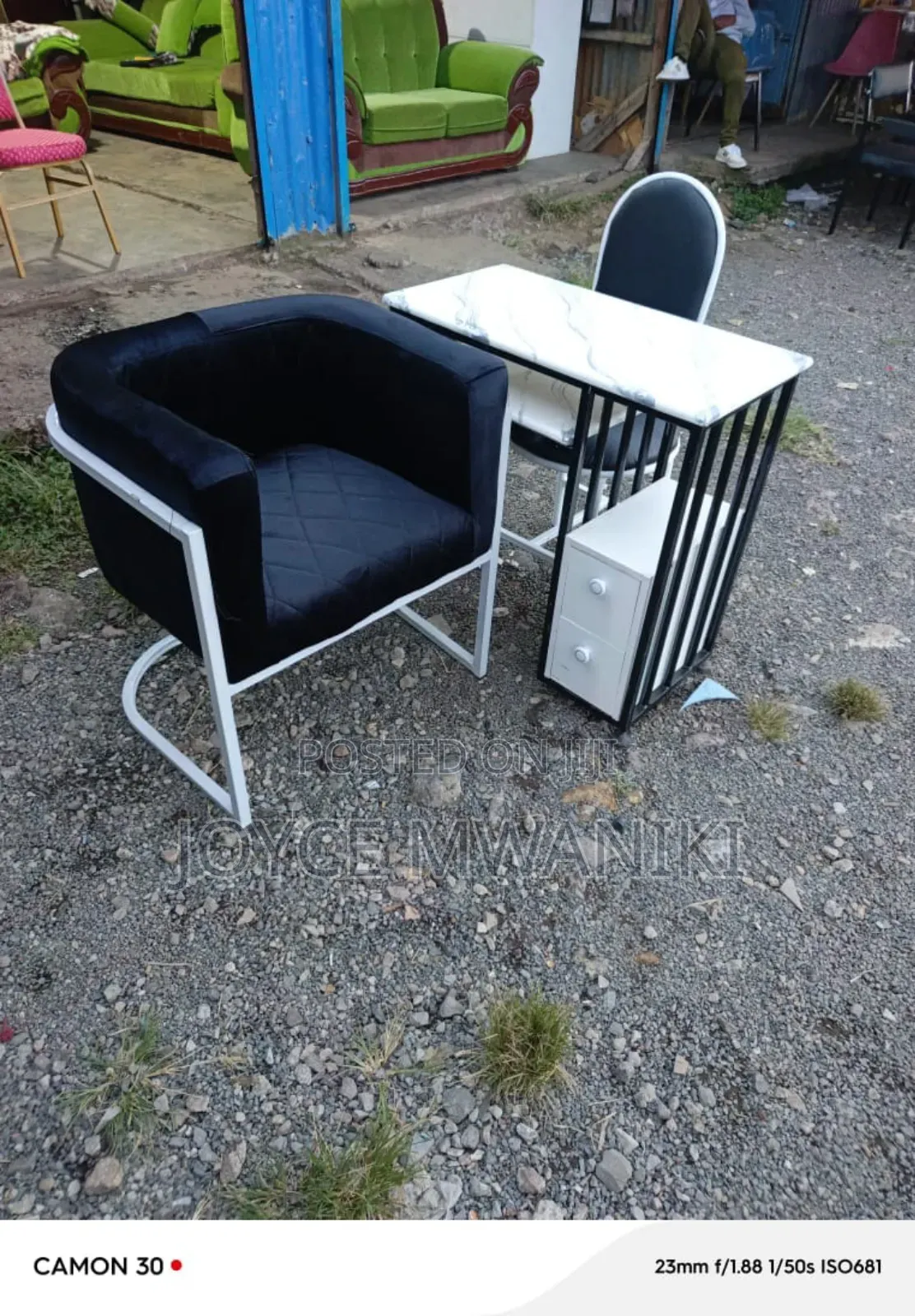 2 Manicure Seats, White and Black, ,
