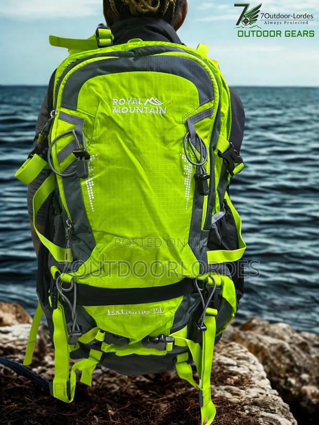 35l Hiking Backpack Luminous Green - main view
