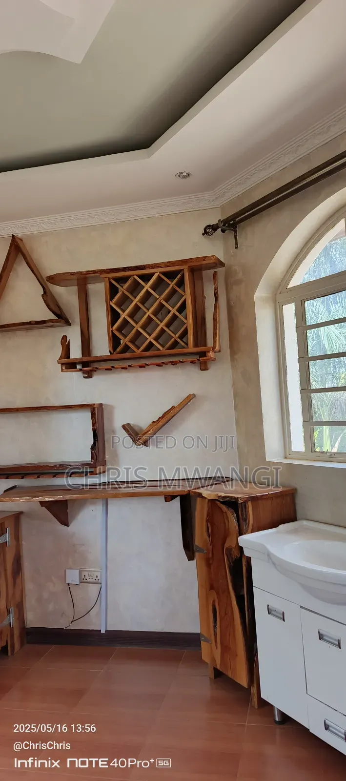 5bdrm Mansion in Kenyatta Road Theta for sale