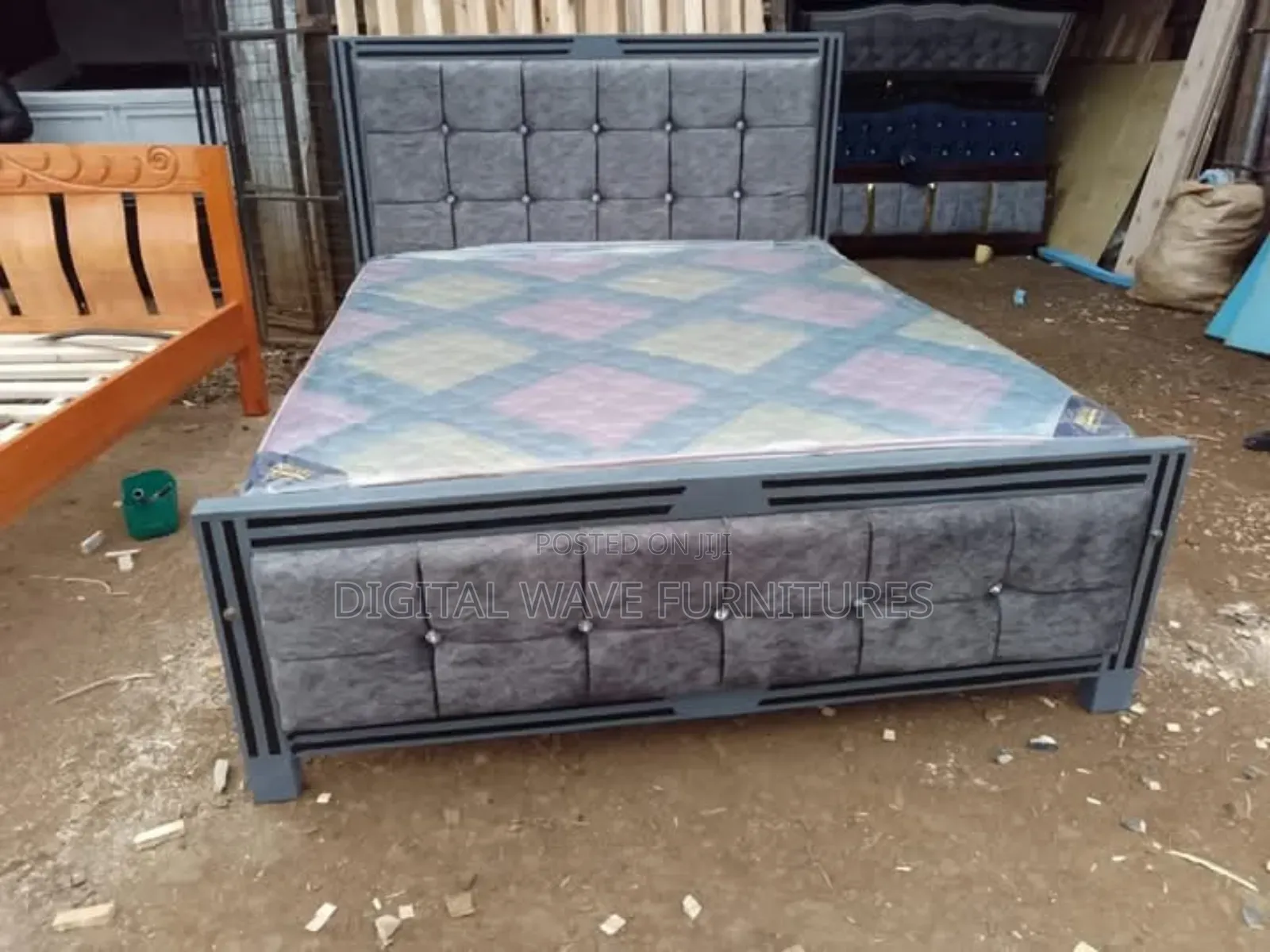 Unique Portable Chester Bed With Mattress