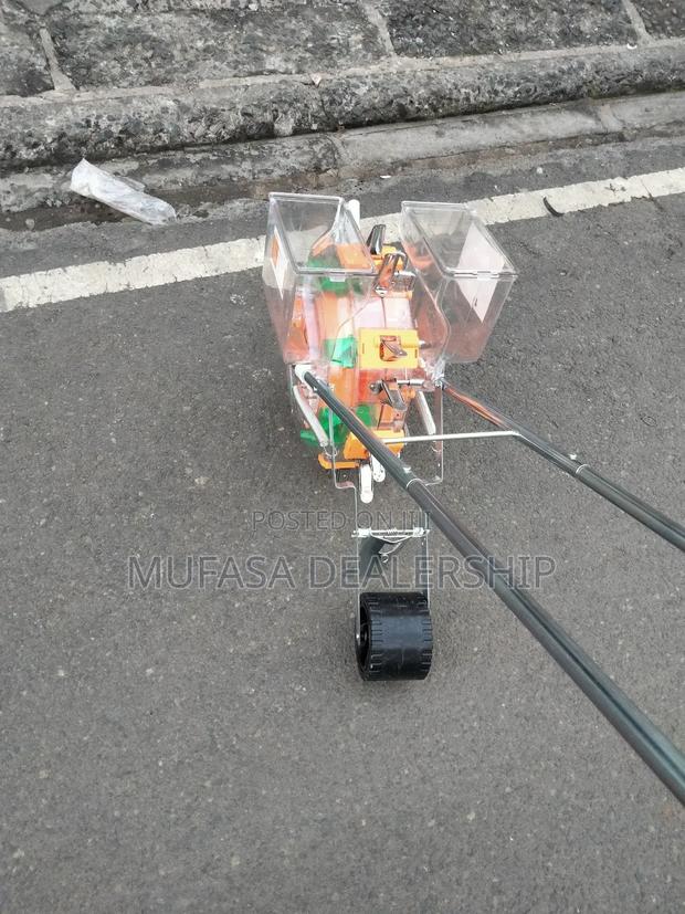 Hand Push Seeder~Seed Planter Wholesalers - main view