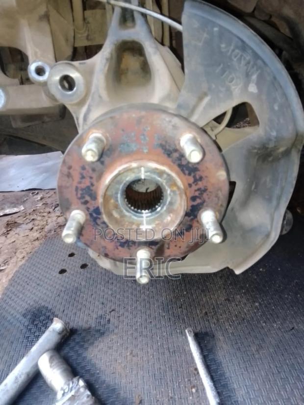 C X 5 Front Hub