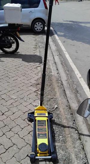 Wheeled Floor Jack 4 Tonne Hydraulic