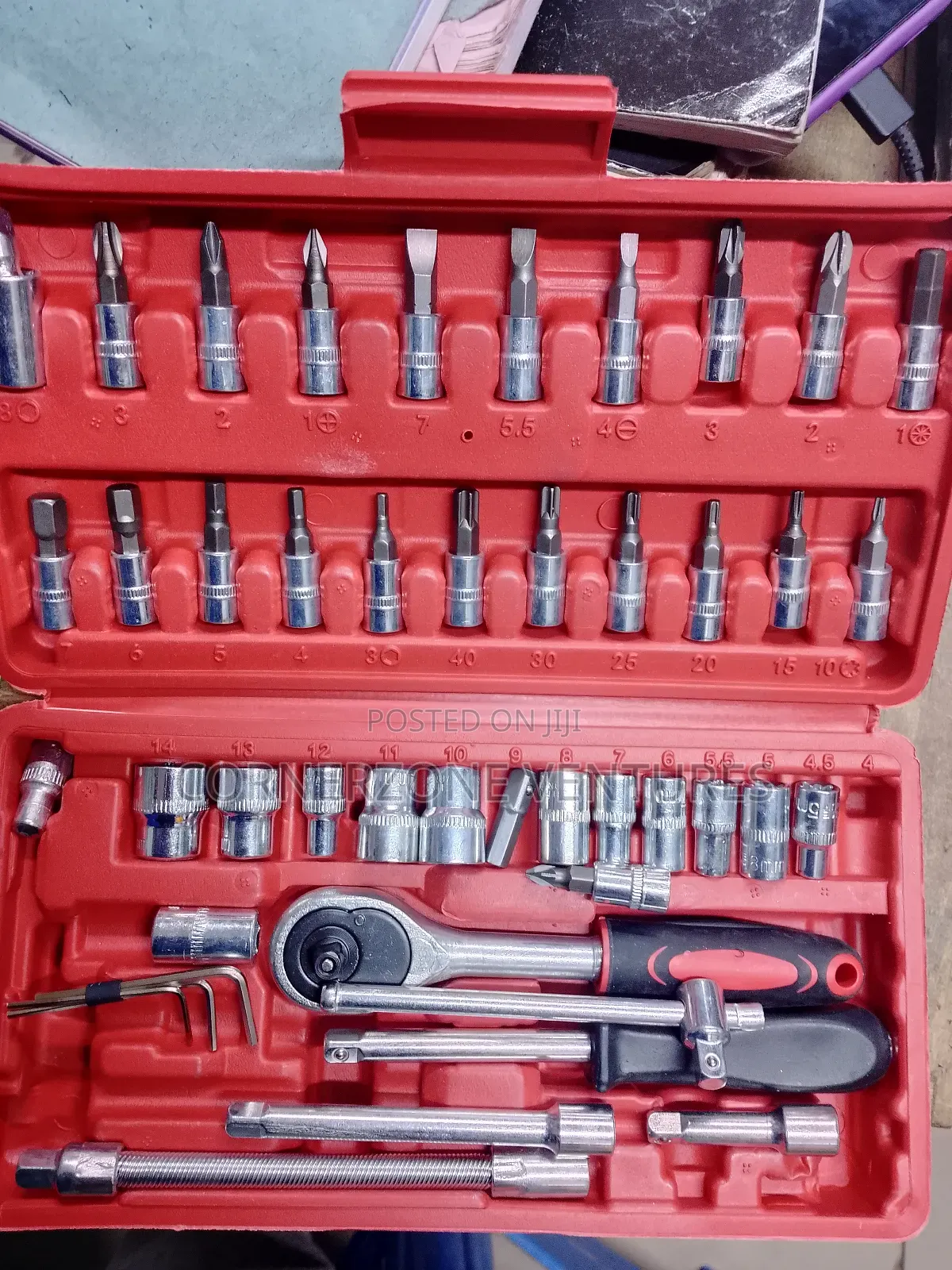 Socket Wrench Set/ Tool Box