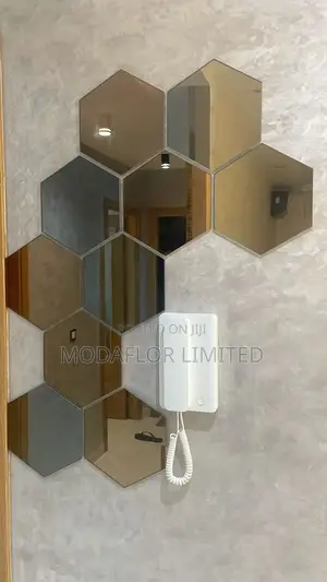 Hexagon Mirror Puzzle Art – Geometric Acrylic Tiles