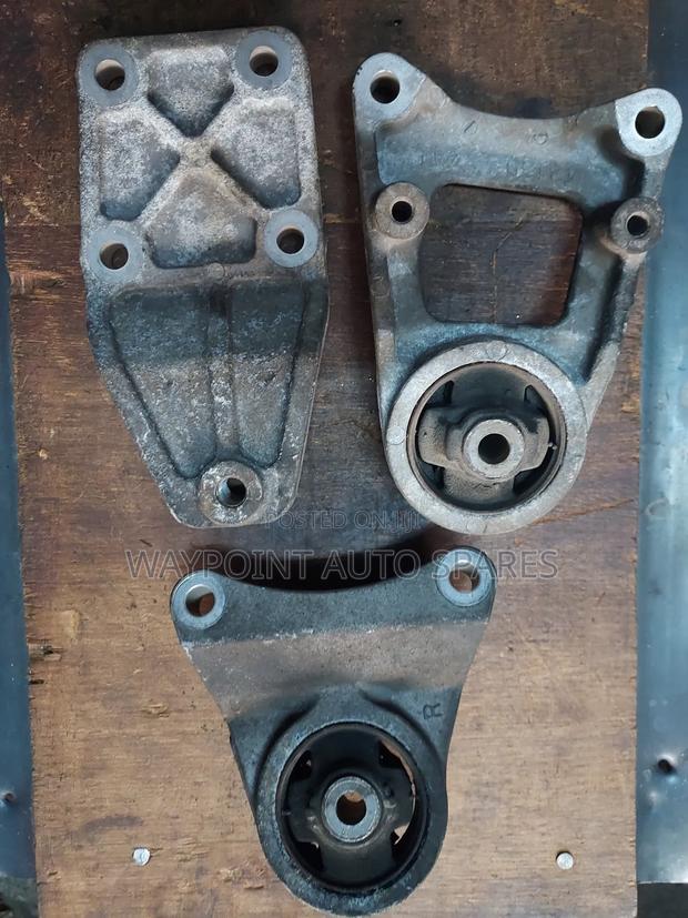 Differential Mounts Toyota Vanguard, Rumion