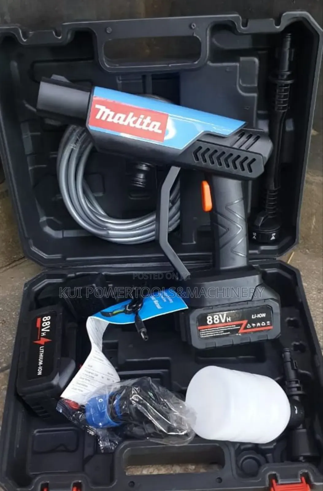 Makita Cordless Carwash/ Cordless Pressure Washer