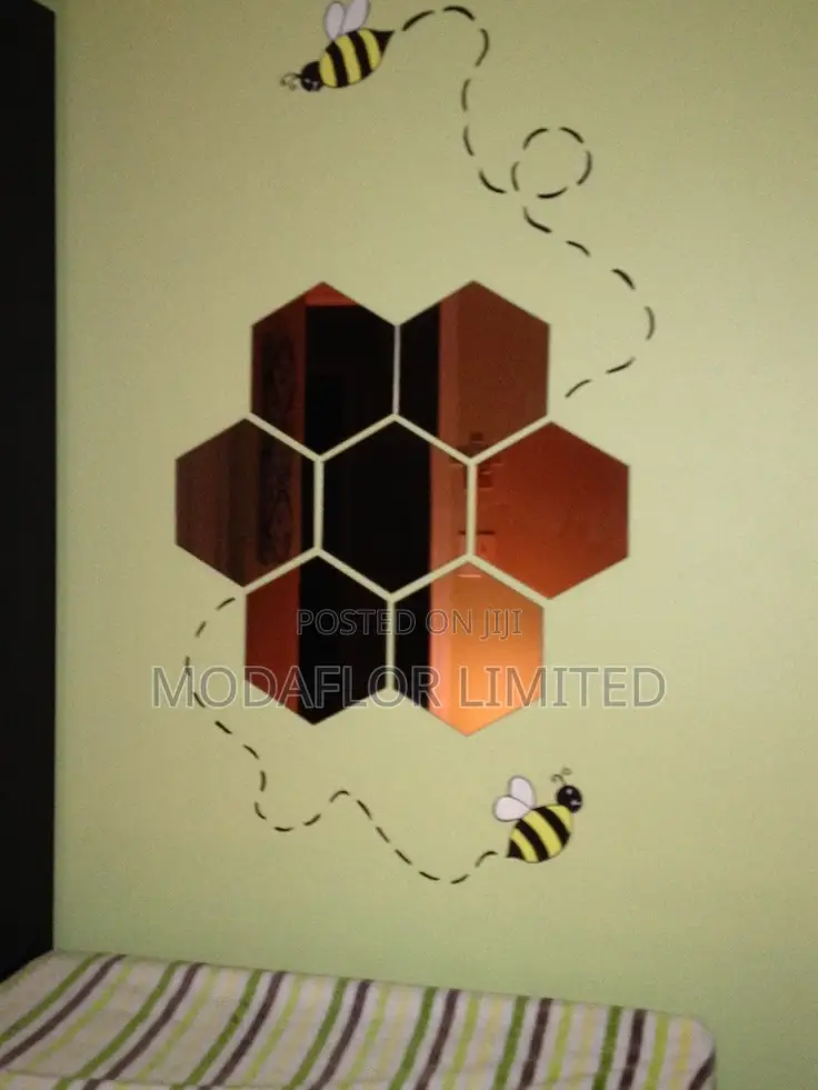 Chic Décor Hack – Hexagon Mirrors