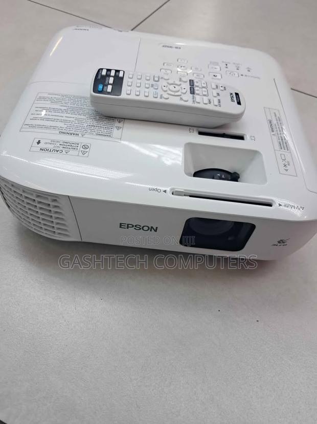 Eb-992f Epson Projector With Wireless Collaboration Display - thumbnail 3