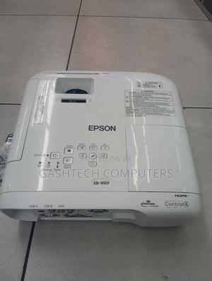 Epson 3lcd Eb-992f Projector Wireless Collaboration Display - thumbnail 2