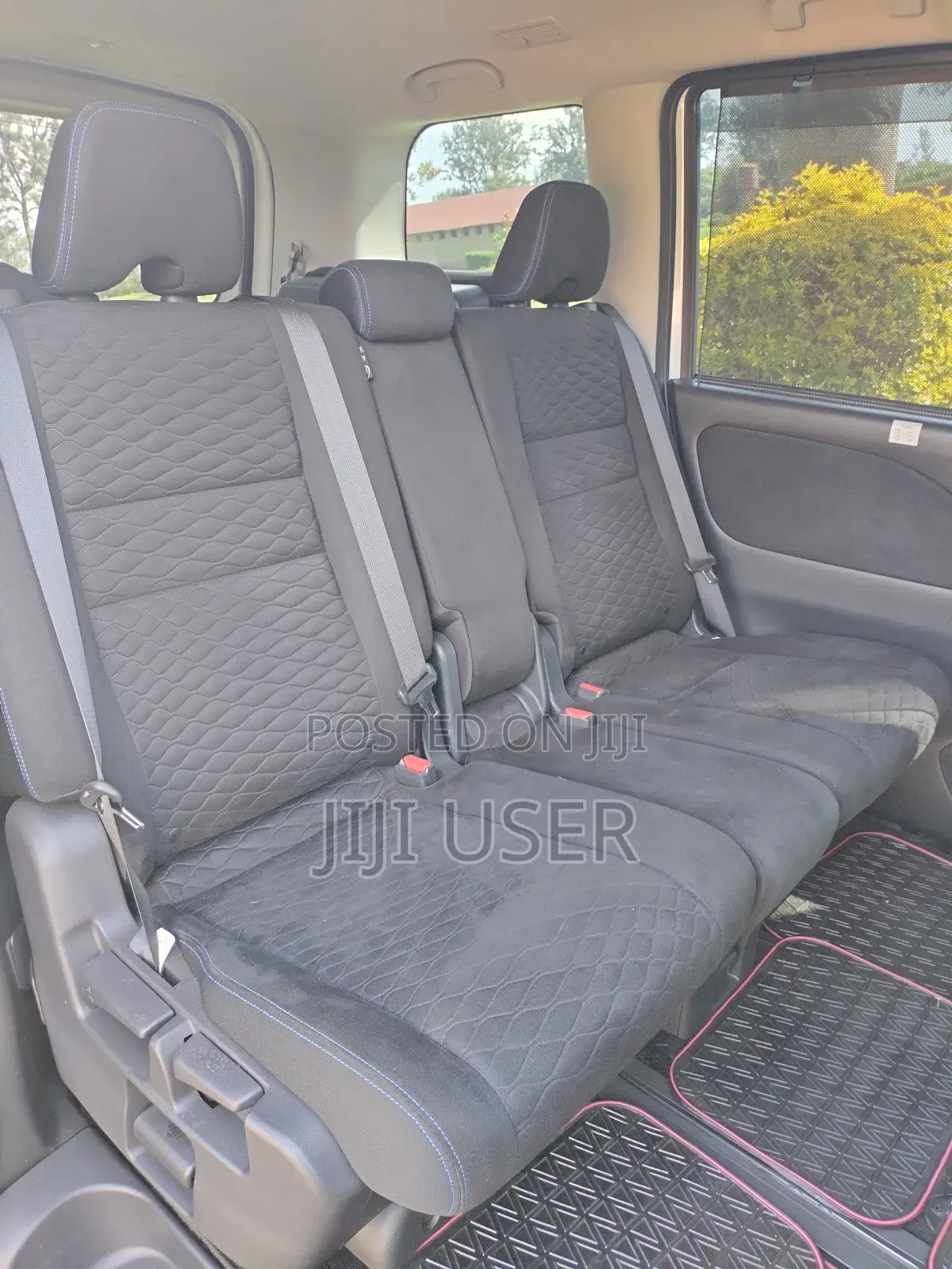 Chauffeured 7 Seater for Hire