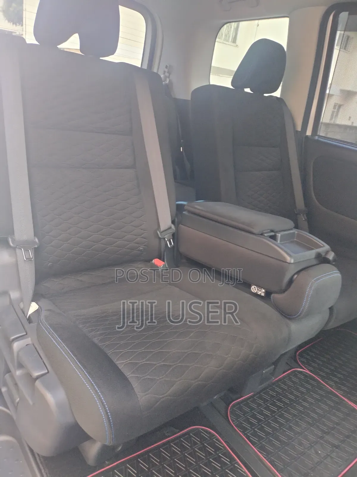 Chauffeured 7 Seater for Hire
