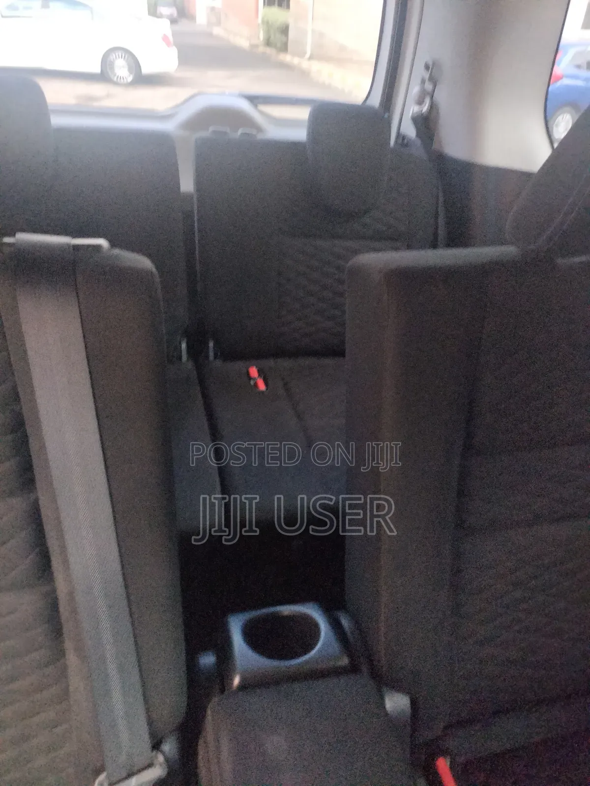 Chauffeured 7 Seater for Hire
