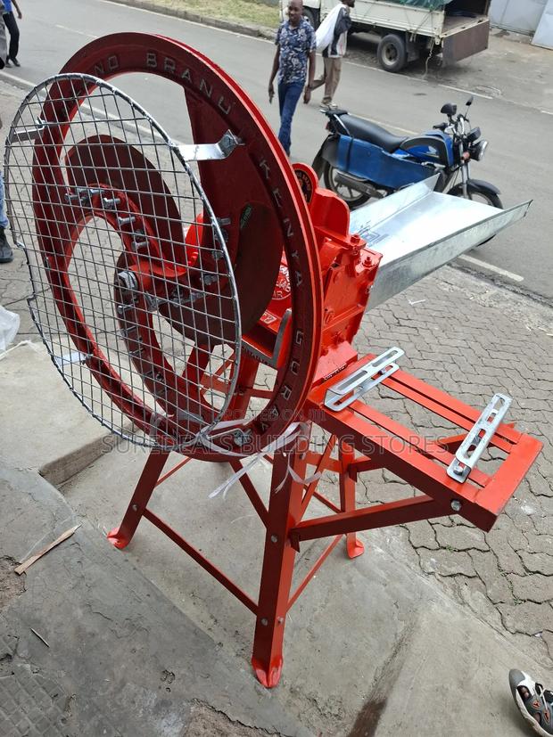 Brand New Milano 3-Blade Chaff Cutter. - main view