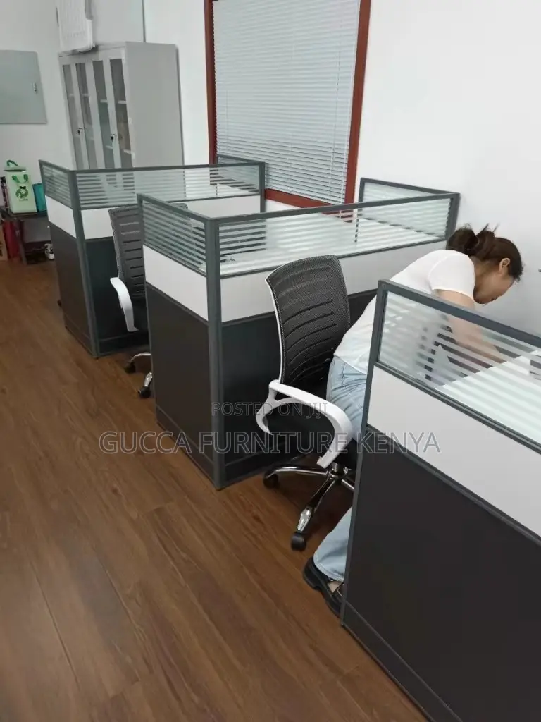 Workstations: Simple Single-Seater Workstation Furniture