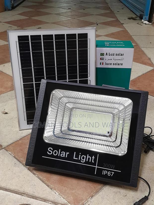 Best Bright All Weather Solar Flood Light 300 Watts