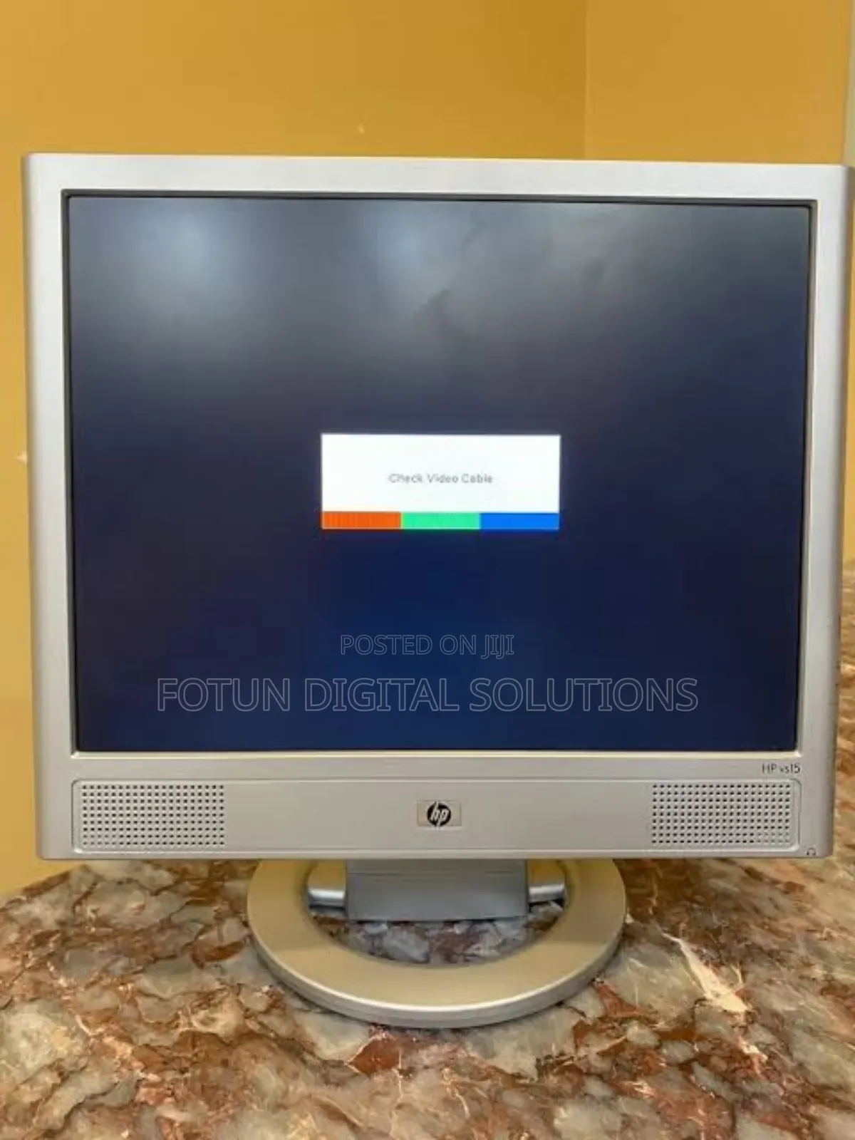 Hp 17" LCD – Reliable Performance Space-Saving Design