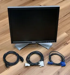 Dell 17" Monitor – Durable Build With Clear Resolution