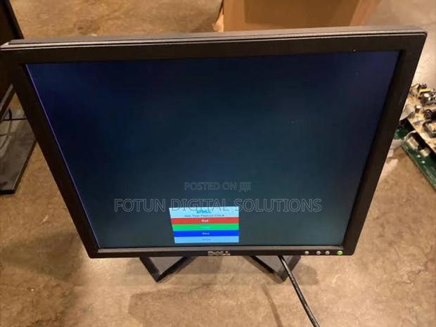 17-Inch Dell Screen – Great for Daily Computing Tasks - main view