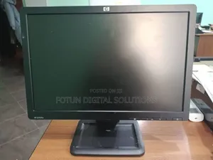 19-Inch Hp Wide Display – Work or Stream Comfortably