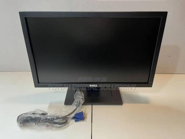 Dell 19" Monitor – Sleek Design With Quality Output - main view