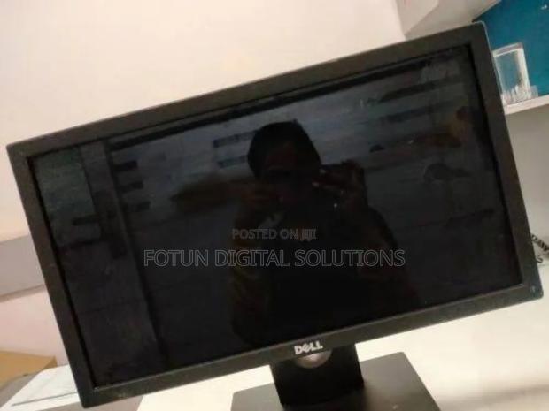 20-Inch Dell Monitor – Wide Display With Crisp Resolution - main view