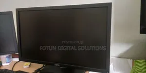 Dell 20" Wide Monitor – Sharp Picture for Everyday Use