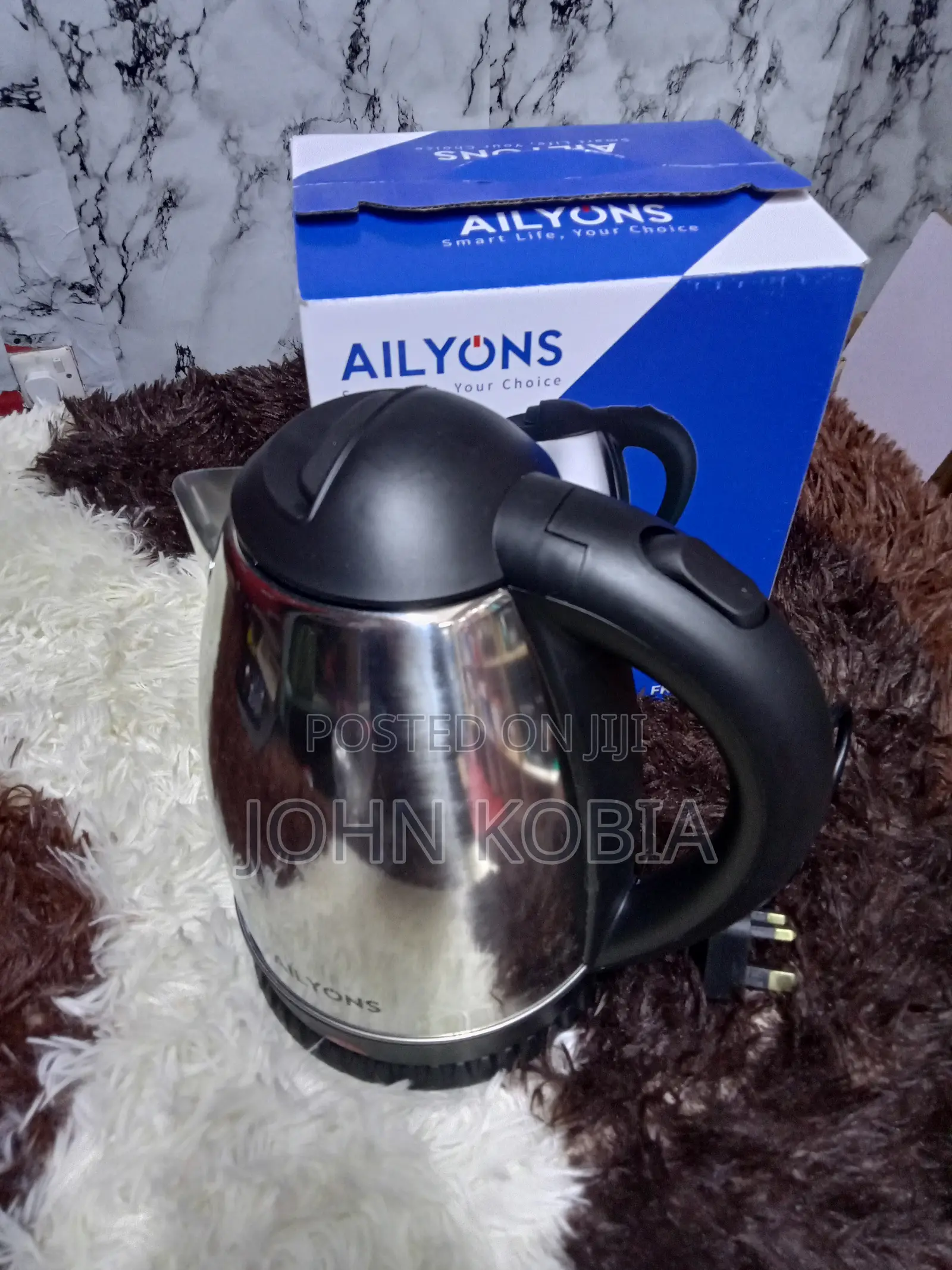 Ailyons 2liters Electric Kettle