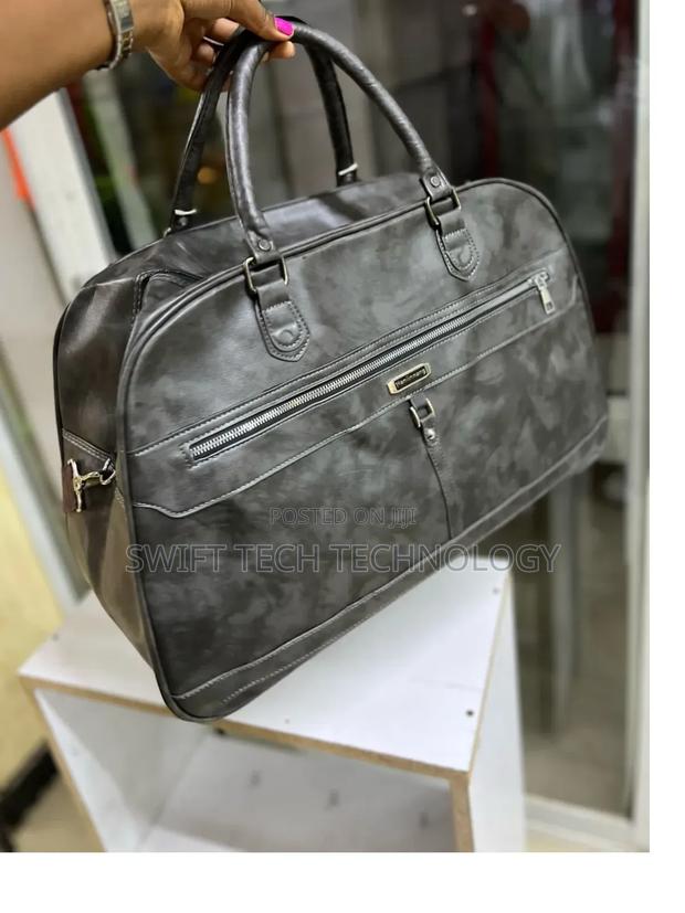 Travel Bag / Duffle Luxurious Travel Bag