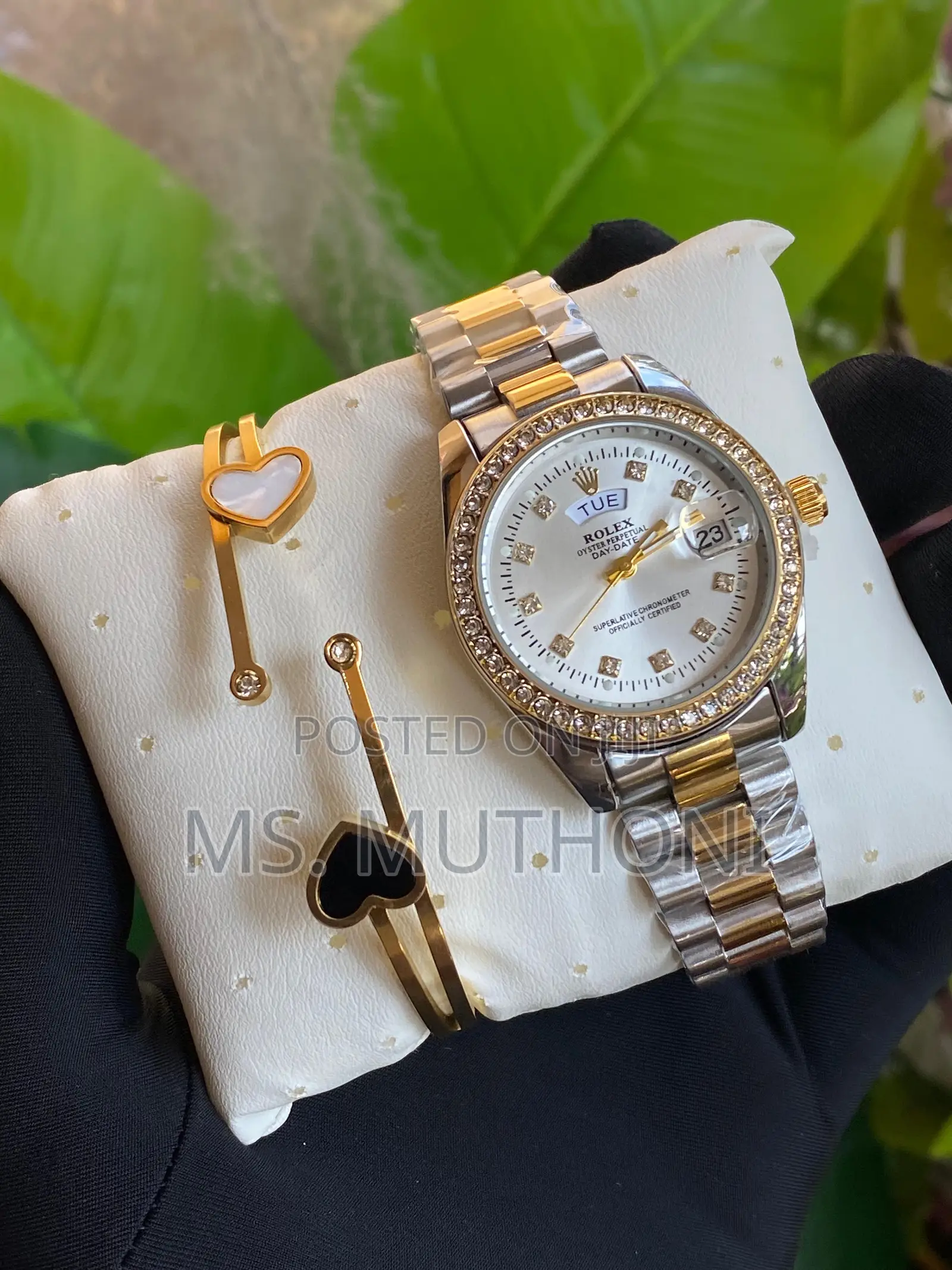 Elegant Ladies Boxed Gift Set ; Birthday , Anniversary Etc