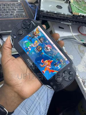 Playstation Vita Chipped With Games - thumbnail 2