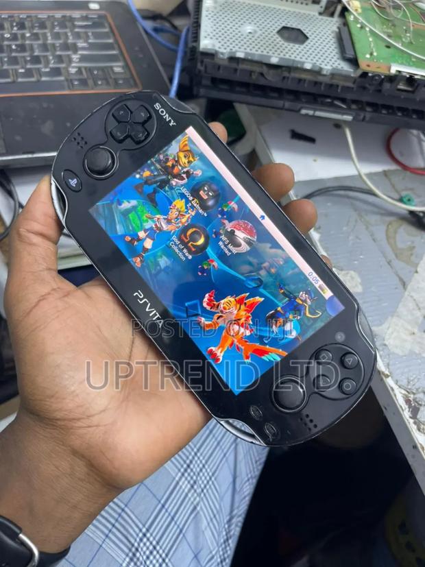 Playstation Vita Chipped With Games - main view