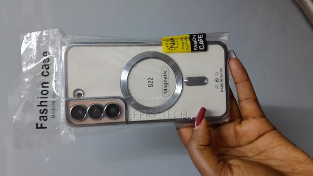 Gukalong Magnetic Clear Case for Samsung Galaxy S22-Silver - thumbnail 2