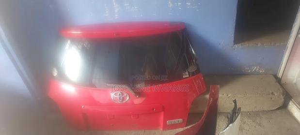 Toyota Ist 2005 Tailgate - thumbnail 2
