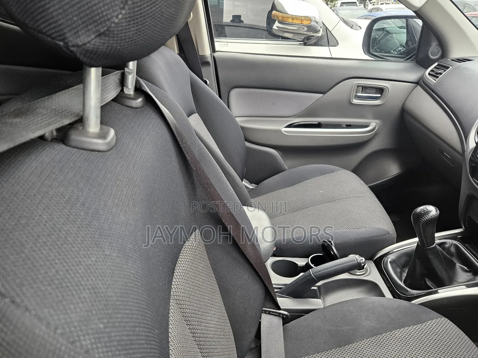 Mitsubishi L200 2020 Silver