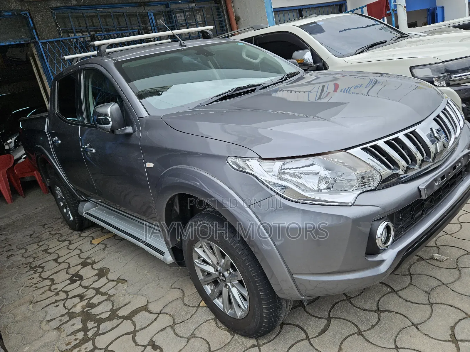 Mitsubishi L200 2020 Silver