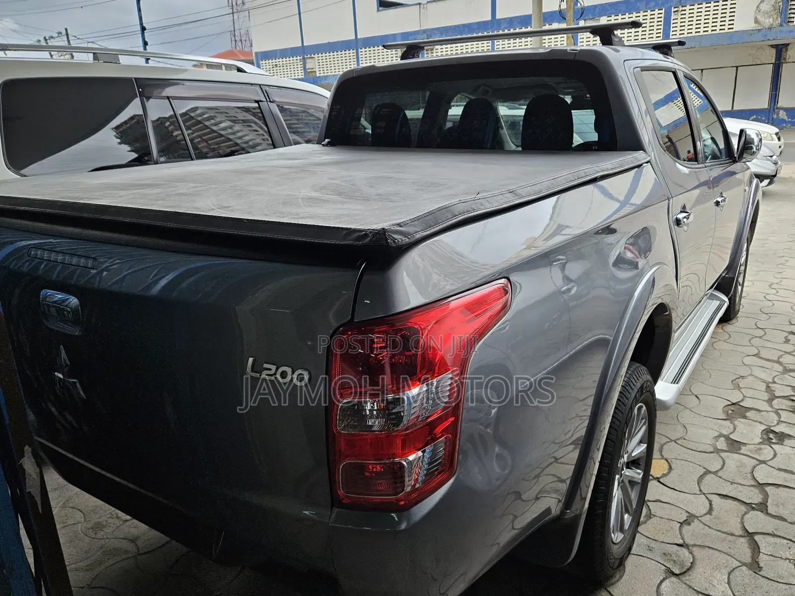 Mitsubishi L200 2020 Silver