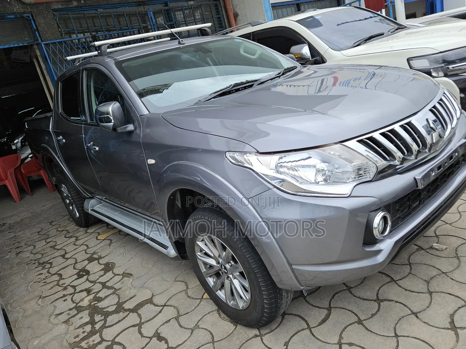 Mitsubishi L200 2020 Silver
